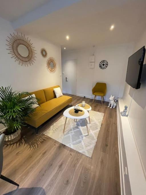 Le Sunny-Hyper Centre -Proche Gare - Paisible -Wifi Hd -Netflix-Ideal Couple Business Et Famille Niort Zewnętrze zdjęcie
